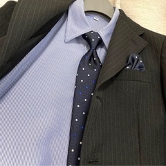 男の子用フォーマルスーツの画像