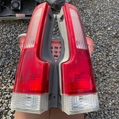 ホンダ　ライフ　ダンク　テールランプ