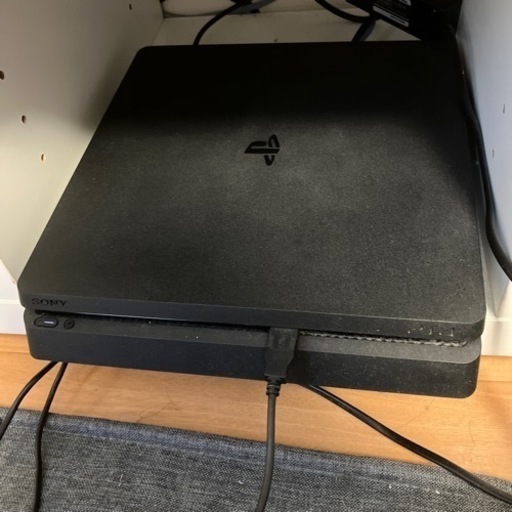 ps4 スリムモデル　CUH-2000 最終値下げ