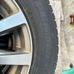 取引中！145/80 r13軽スタッドレスアルミ付き 1年落ち4本セット！の画像