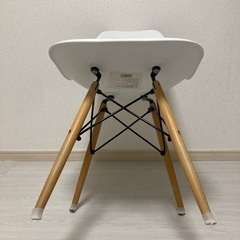 椅子　ホワイトの画像