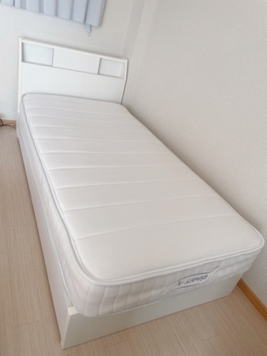 シングルベッド　フレーム　マットレス付き　ニトリ　お話し中