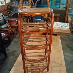 籐製おしゃれ小物ラック