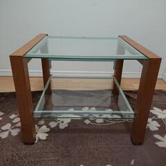 【無料】ガラステーブルの画像