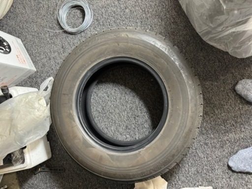 ハイエース　夏タイヤ