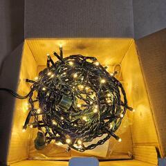 クリスマスツリー、オーナメント、イルミネーションの画像