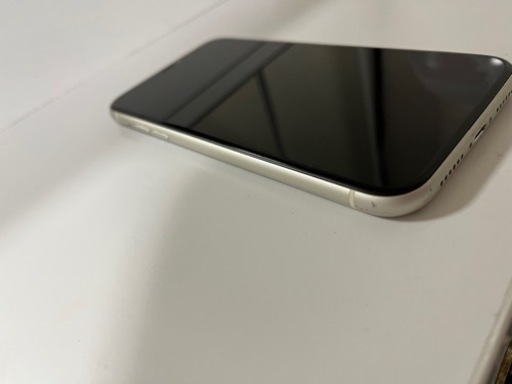 iPhone11 シルバー64GB SIMフリー