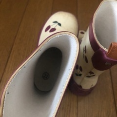 13cm さくらんぼ柄長靴の画像