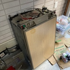 キャンピングカー用3way冷蔵庫