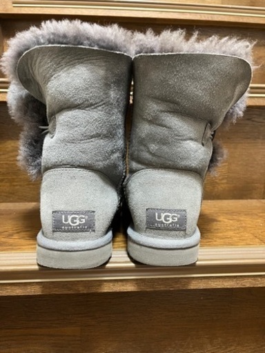 UGG ベイリーボタン ムートンブーツグレー 23cm
