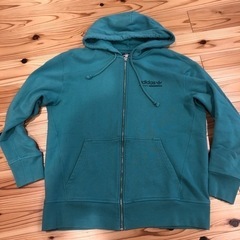 アディダス　パーカー　XL