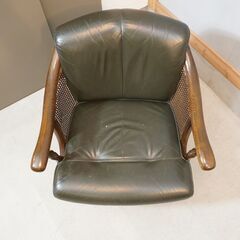 Karimoku(カリモク家具)のコロニアルシリーズの高級ラインGRAND