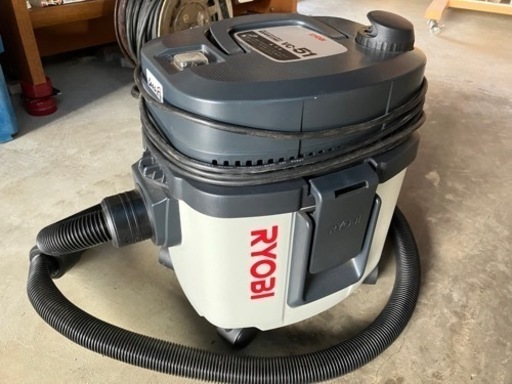 掃除機乾湿両用クリーナー ポータブルタイプ (掃除機)RYOBI 京セラインダストリアルツールズ 乾湿両用集じん機 VC-51