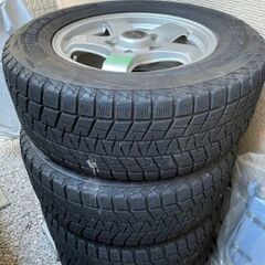中古スタッドレスタイヤ(2012年製) ホイール付き4本セット 中古スタッドレスタイヤ(2012年製) ホイール付き4本セット