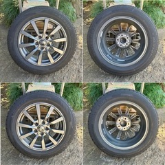 製造1年未満のスタッドレスタイヤ　ボルボ、プジョー、シトロエン等の画像