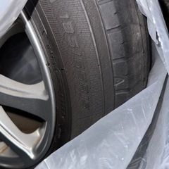 プリウス タイヤ4本セットの画像