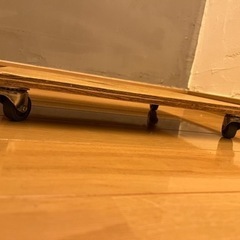 キャスター付き　観葉植物置きの画像