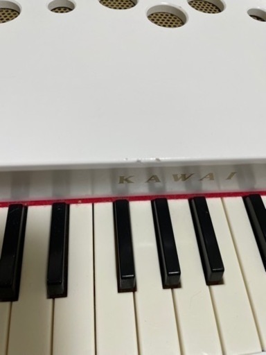 KAWAI ミニピアノ　白