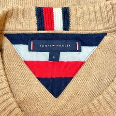 TOMMY HILFIGER アイコン セーター キャメルの画像
