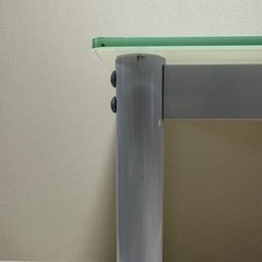 ダイニングテーブルの画像