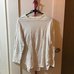 【お話中】長袖Tシャツ(3着あります)