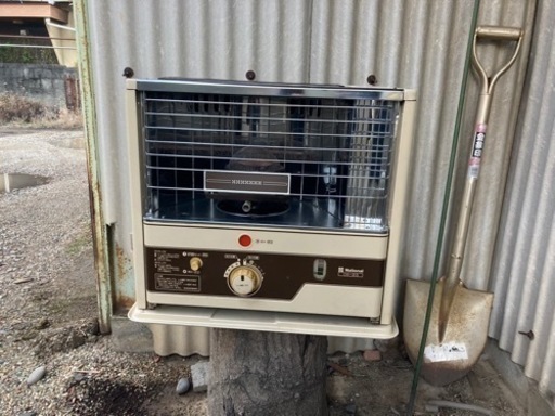 ナシャナル製灯油ストーブ