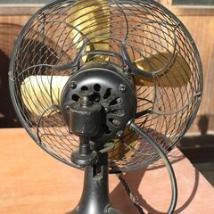 古い(多分昭和)扇風機　稼働品　お話し中の画像