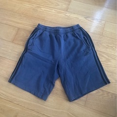 adidas メンズ　ハーフパンツ