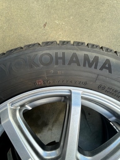 スタッドレスタイヤ　ホイール付き　205/60R16アイスガード　IG60 バリ溝