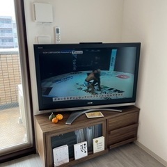 47インチの大画面液晶テレビです