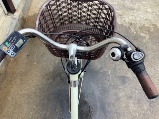 236 パナソニック新機種電動アシスト自転車viviDX26インチ　ホワイトボディー