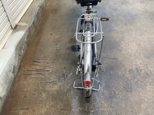 235 パナソニック新機種電動アシスト自転車viviDX26インチ　シルバーボディー