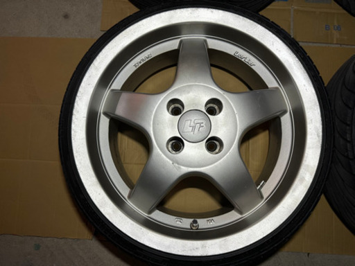 アルミホイールタイヤ 4本 16インチ 値下げしました