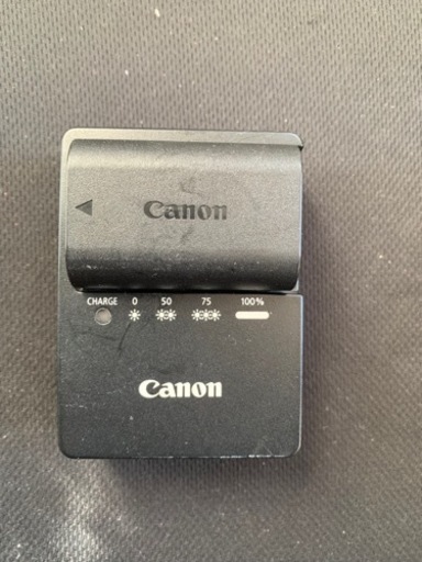 Canon カメラ　充電器　バッテリー　一眼レフ　キャノン