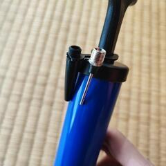 ハンディポンプ　空気入れ　ボール、浮き輪、風船などの画像