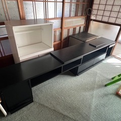 テレビボードの画像