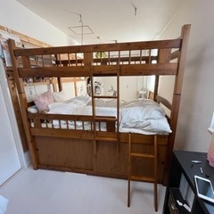 木製二段ベッド