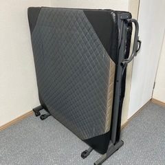 無料　折りたたみベット　マットレスセット/取りに来られる方限定