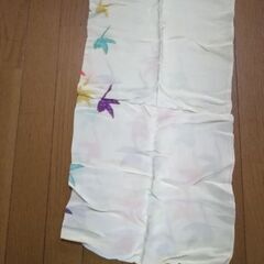 風呂敷　ちりめん　未使用　62X62㎝　クリーム色　の画像