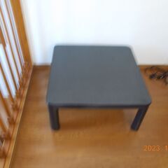 最短時間で取りに来ていただける方に無償でお譲りします。電気こたつの画像