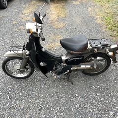 683. 動画あり　リトルカブ　4速セル付き　FI  原付　バイク　50cc   車体の画像