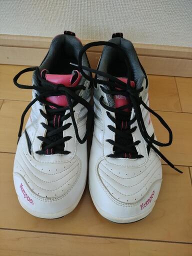 バドミントンシューズ　美品