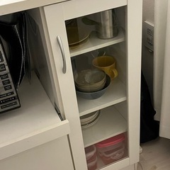【11/26処分予定】食器棚の画像