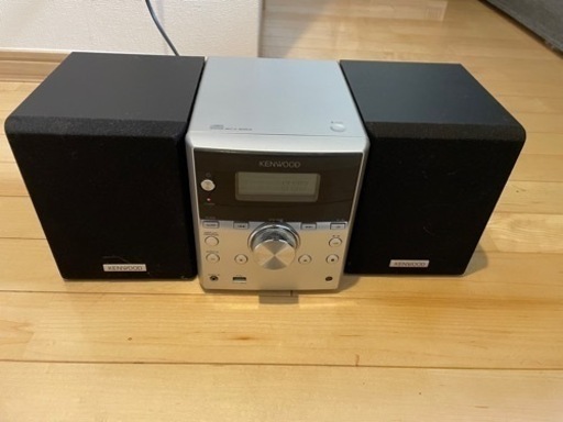 CDデッキ、FMラジオ、コンポ
