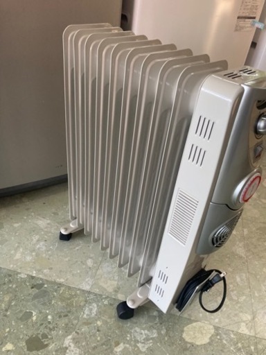 【新生活SALE】オイルヒーター ベルソス（VERSOS） ファン付 10枚フィン オイルヒーター 暖房機 ファンヒーター VS-3510FH  リサイクルショップ宮崎屋 住吉店 24.3.22F