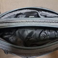 PRADAナイロンクラッチバッグ、セカンドバッグの画像