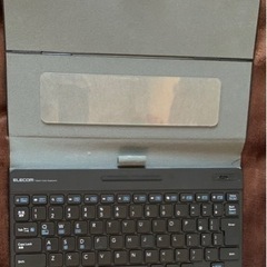 キーボード一体型iPadケースの画像