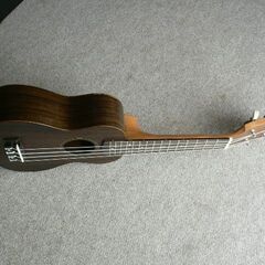 ＊値下げしました。3.600円→2600円＊PLAYTECH PTUK300 Rosewood ソプラノウクレレ（美品）の画像