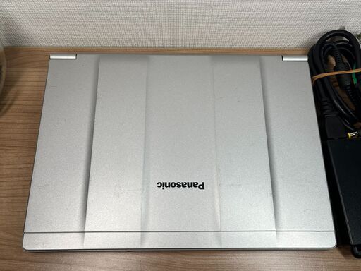 DVDモデル＞　0973  軽量 Panasonic レッツノート CF-SV7 8GB / SSD256 /i5 office Wi