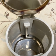 電気ケトルの画像